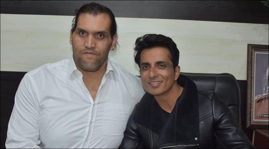 लपेटे में सोनू सूद और द ग्रेट खली, ढूंढ रही पुलिस, पूरा मामला जान शॉक्ड हो जाएंगे आप