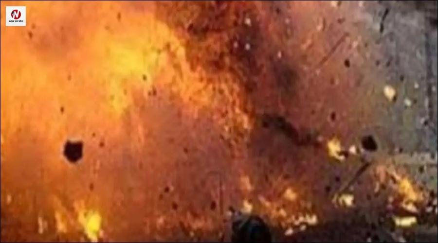 यूपी में हैरान करने वाली घटना, खेत से पॉलीथिन उठाकर घर लाए बच्चे, हो गया ब्लास्ट, चार बच्चे झुलसे, जानें पूरा मामला!