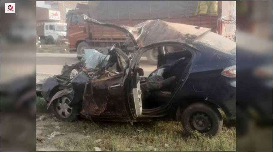 यूपी के मुरादाबाद में बड़ा हादसा, ईंटों से भरी ट्रैक्ट्रर-ट्राली में घुसी कार, 4 की मौत से मचा मातम, दिल्ली-लखनऊ हाईवे पर हुआ हादसा