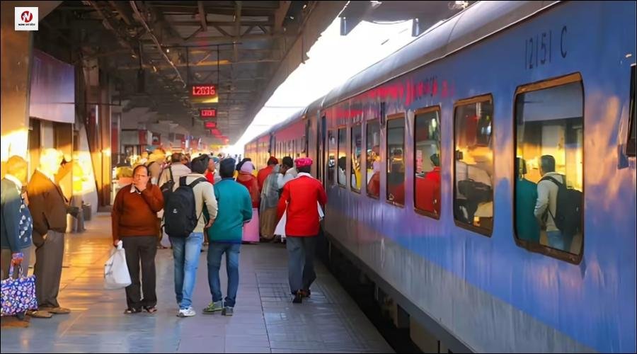 ट्रेन से सफर करने वालों के लिए बड़ी खबर, टिकट कैंसिल करने के बदल गए नियम, अभी जान लें अपनी काम की खबर