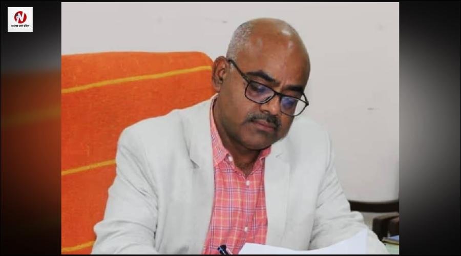 कानपुर में डीएम ने दो बाबुओं को बनाया चपरासी, नहीं पास कर पाए टाइपिंग टेस्ट, दो साल पहले मिली थी मृतक आश्रित कोटे से नौकरी