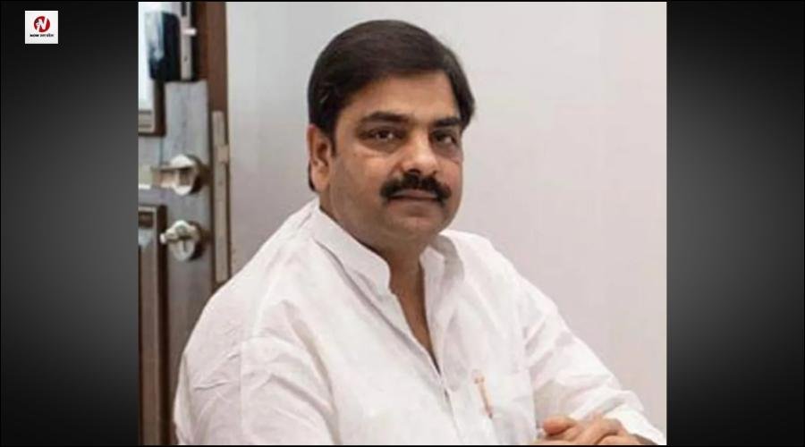 मुरादाबाद देहात विधायक ने की दंपति हत्याकांड के पीड़ितों की आर्थिक मदद, दिए 1 लाख रुपए, कहा- आपके वोट से विधायक बना हूं, आपके लिए हर वक्त हाजिर हूं